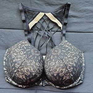 Victoria's Secret Black and Cream Lace Bra